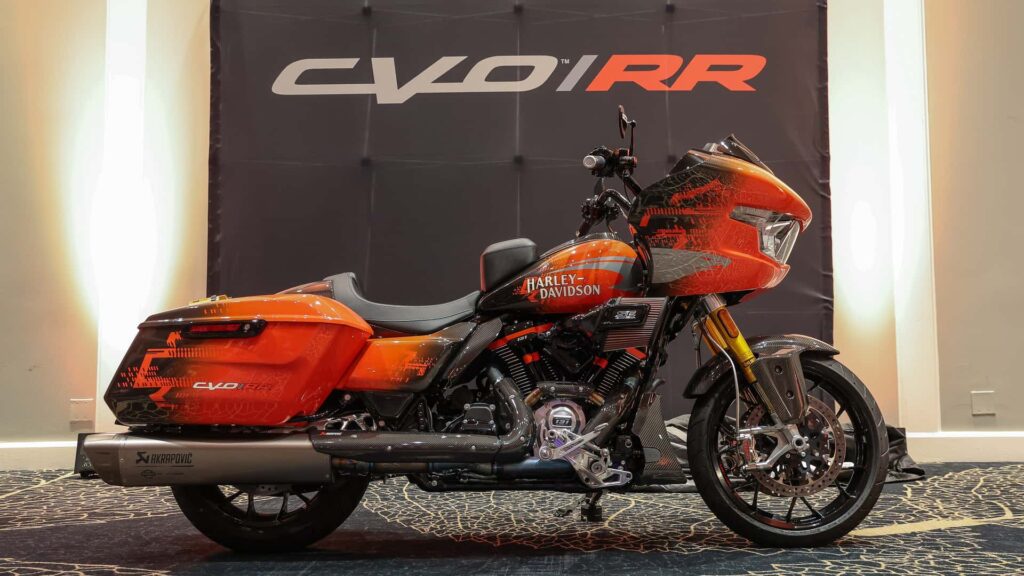2025 Harley-Davidson CVO Road Glide RR - Harley-Davidson® 幕張
